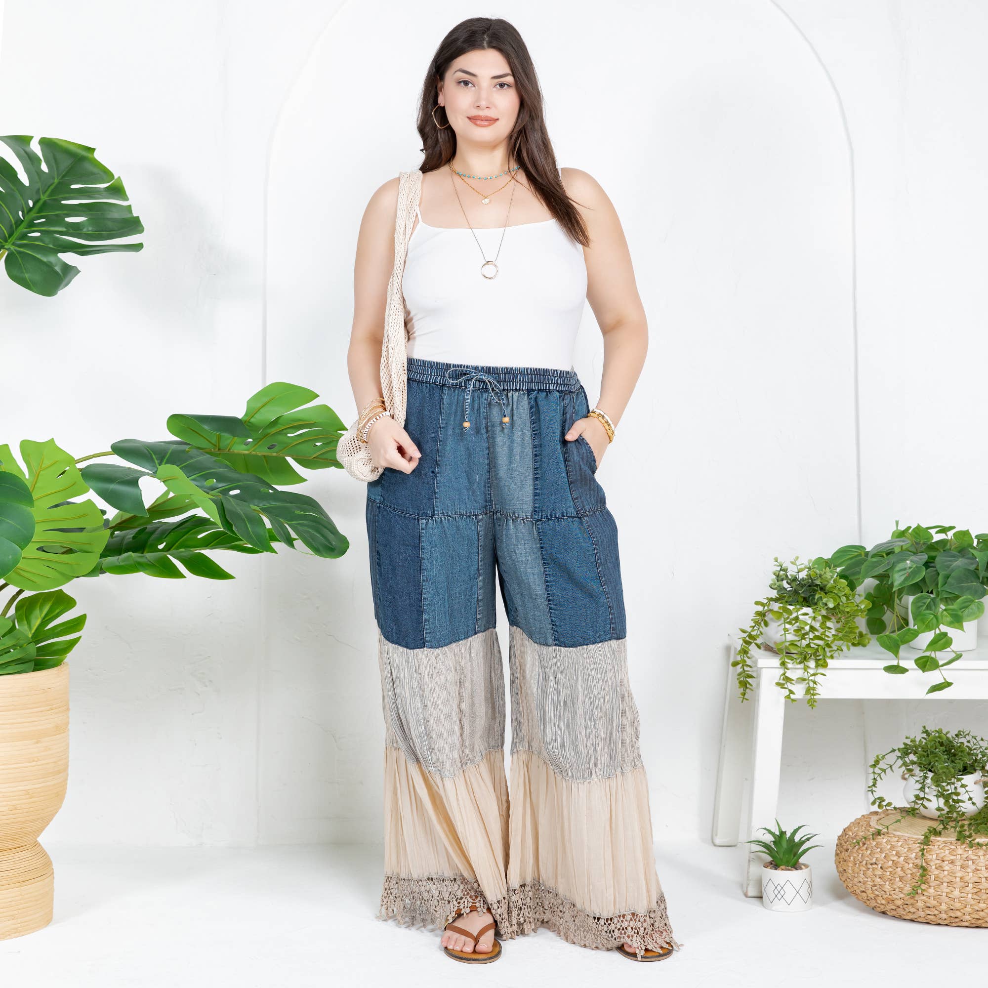 Young Threads - Vendita all'ingrosso Pantalone - Donna - Pantaloni lunghi in denim ispirati al boho con toppa solida (nuovo colore)14