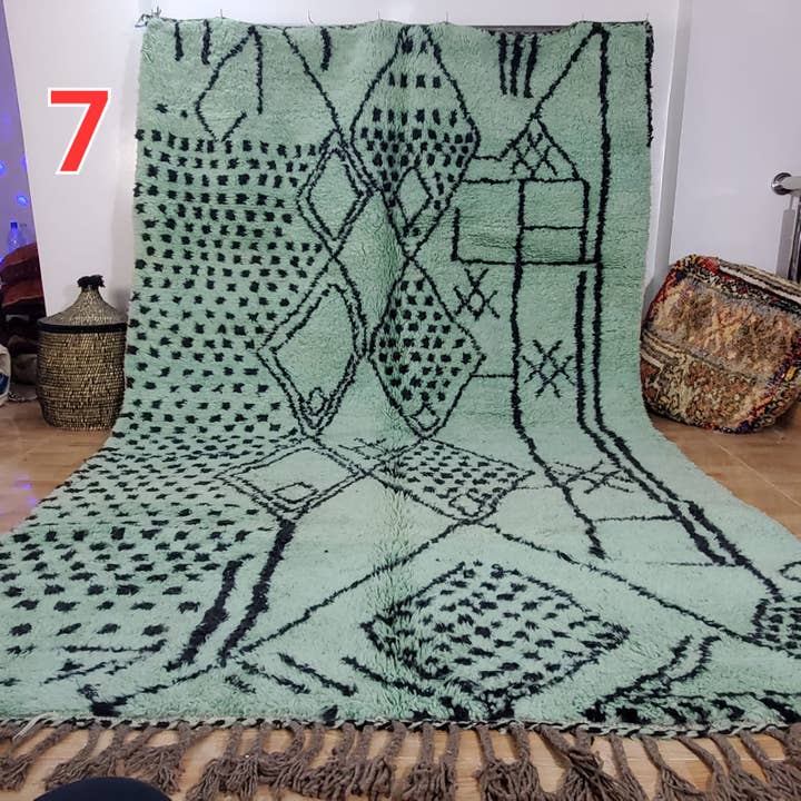 Tapis en laine Beni Ourain noué à la main authentique 200×300 cm 23 pour la vente par Maroccarpets Poufs and pillows wholesale +31648976894