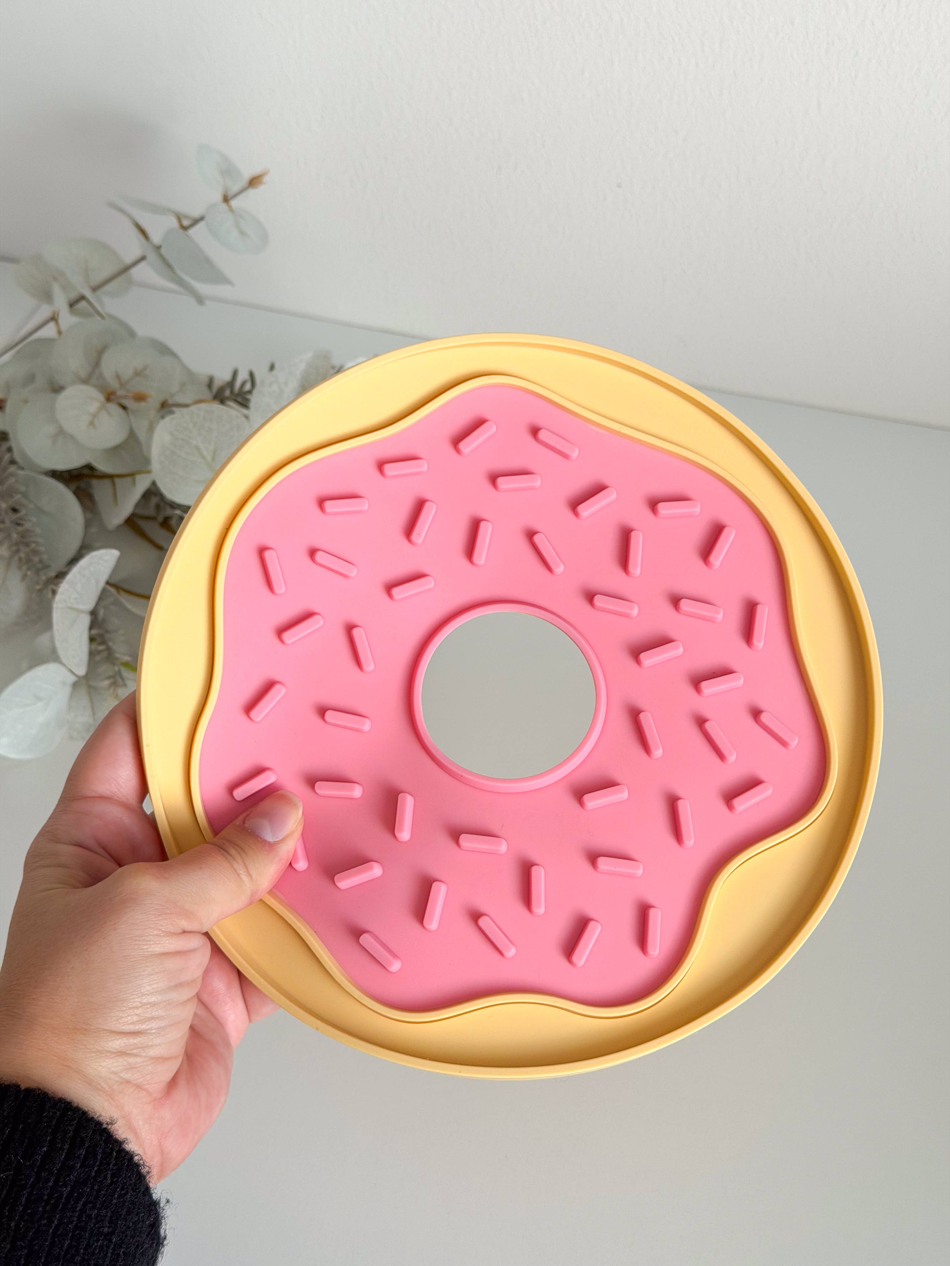 Doggotique – wholesale Pet food mat – Dog – Donut licking mat for small dogs and cats, feeding mat4