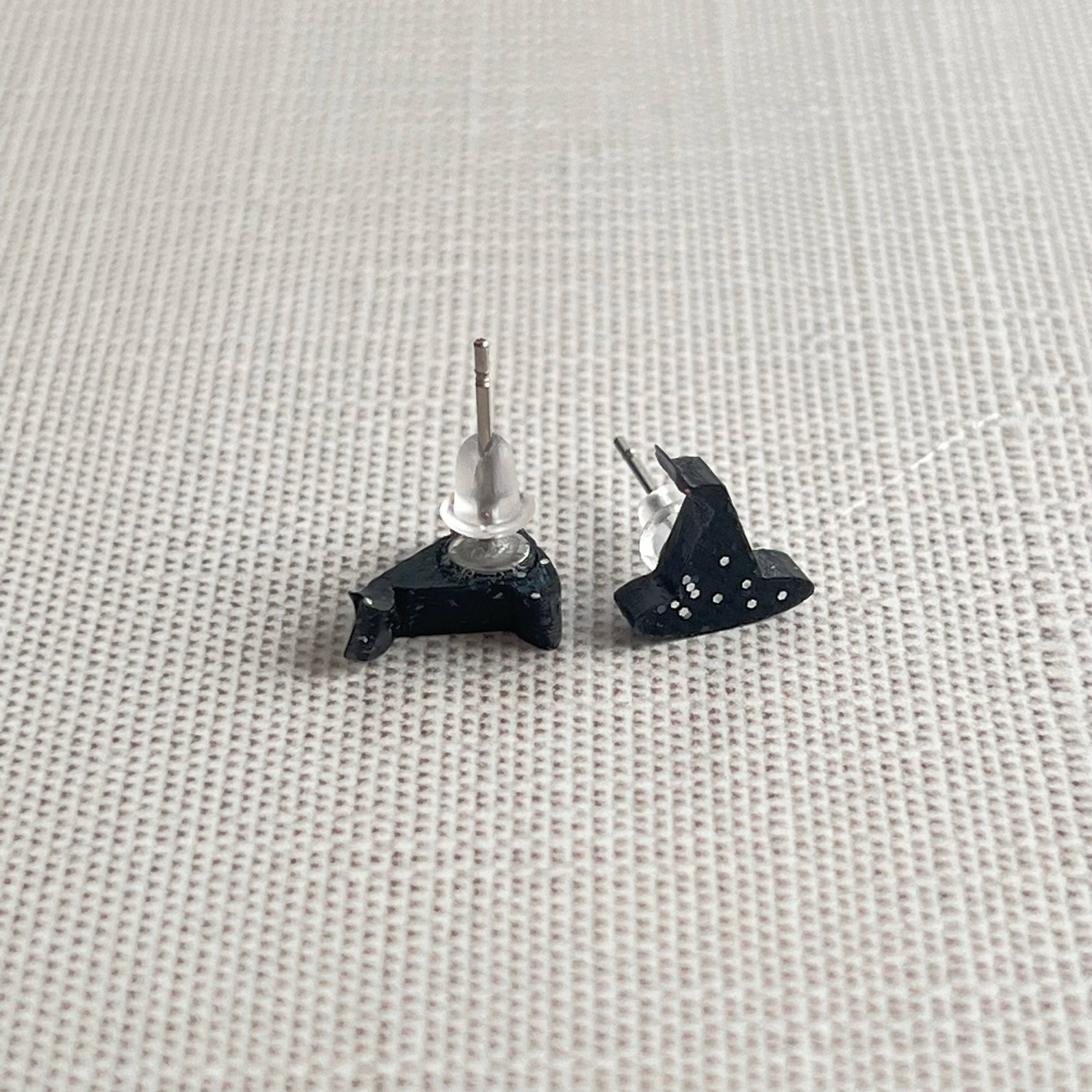 Art and Deco Shop - Wholesale Stud/Post Earrings - Witch Hat Halloween Stud Earrings – Glitter Acrylic1