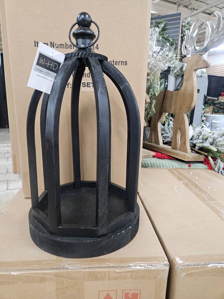 Tweety Lantern 17in for wholesale by Wholesale Home Decor