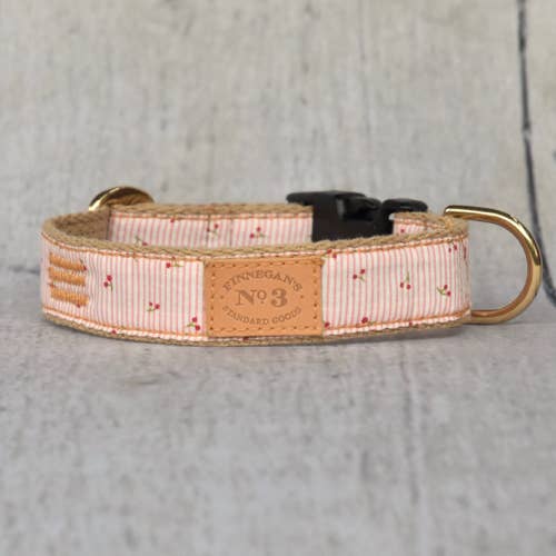 Collier Mon 'Cherrie de 1 pouce pour la vente par Finnegan’s Standard Goods