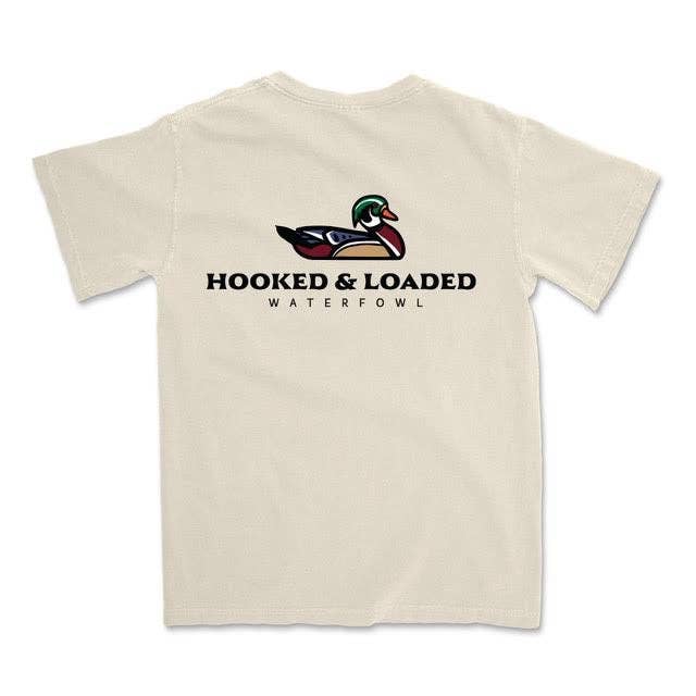 Le T-shirt à poche Woodie - Ivoire pour la vente par Hooked and Loaded Outdoors