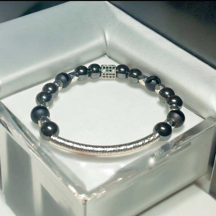 Un luxe discret pour la vente par Supr Nova Wrists