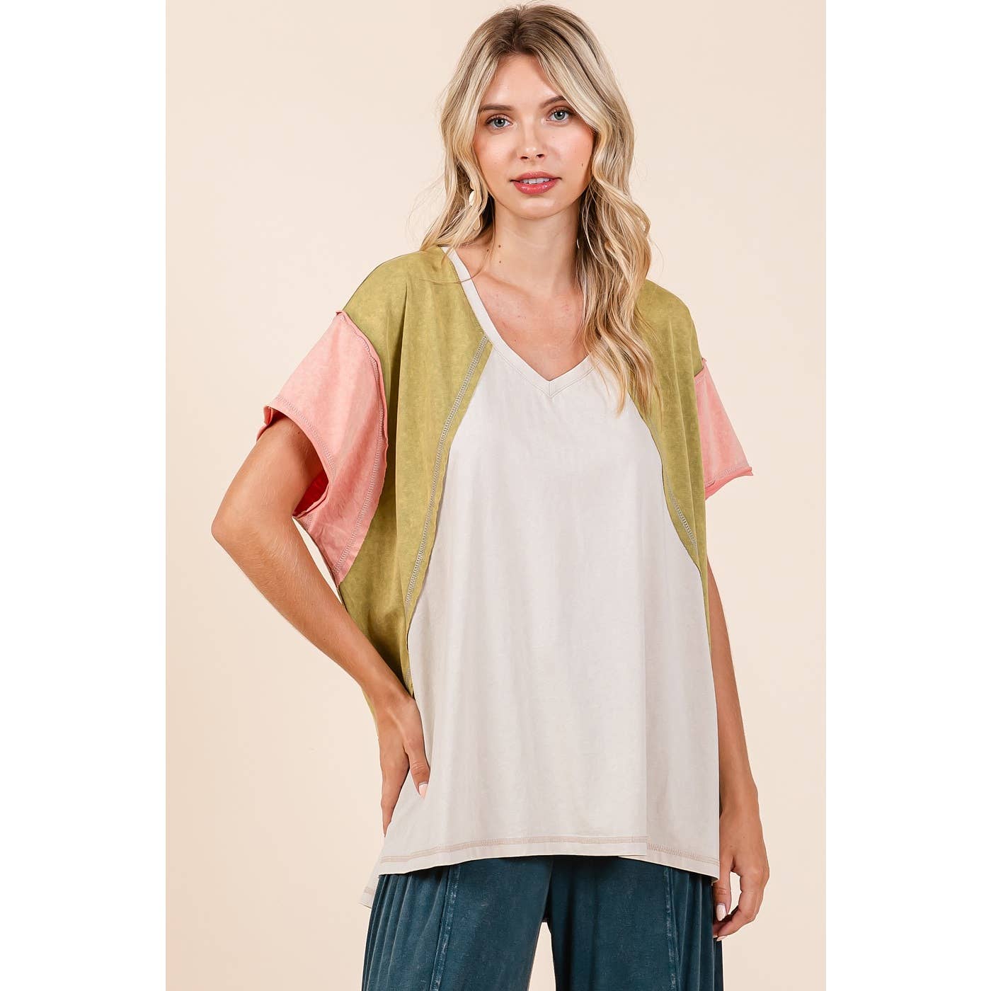 mittoshop – Túnica - Mulher por atacado – TOP DE MALHA DE MANGA CURTA EM BLOCO COLORIDO DE GRANDES DIMENSÕES2