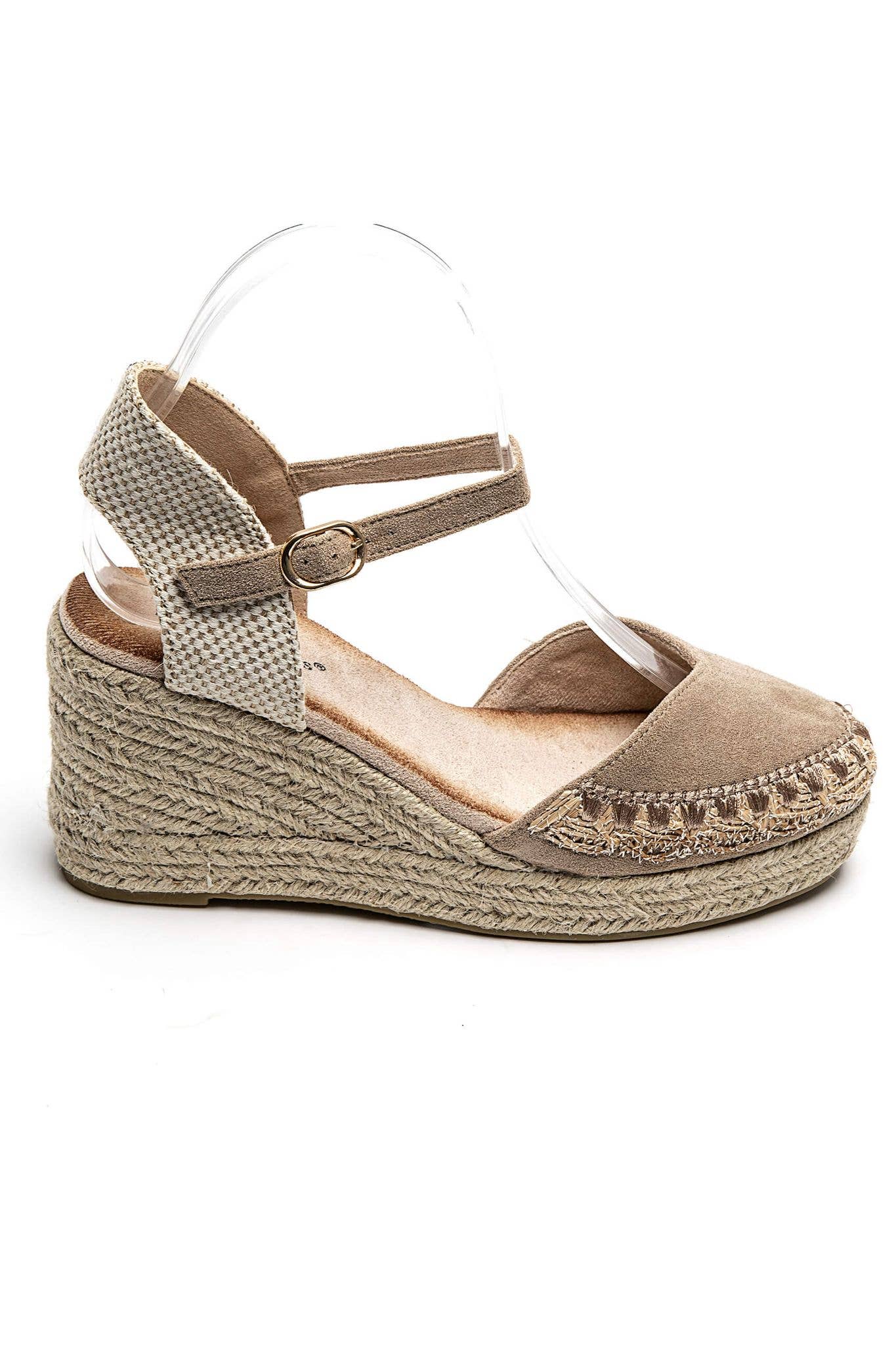 SWEET MAGIC MODA Y COMPLEMENTOS - Vente Chaussures compensées – femme - Espadrilles avec détails brodés et semelle en caoutchouc4
