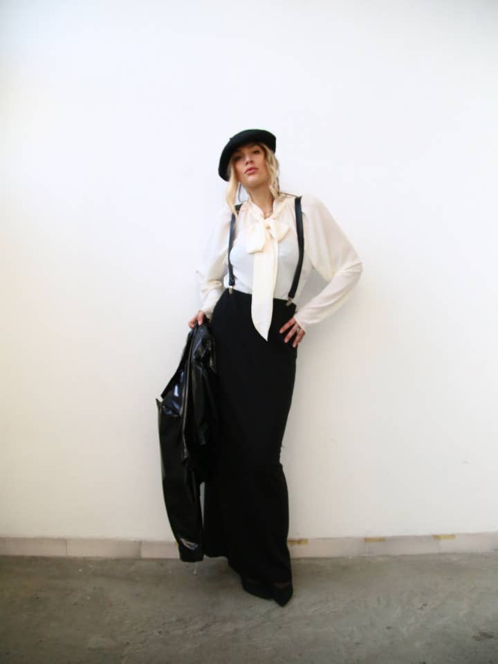 Calças de Cintura Baixa Tokyo Pretas com Suspensórios por atacado de Moqette