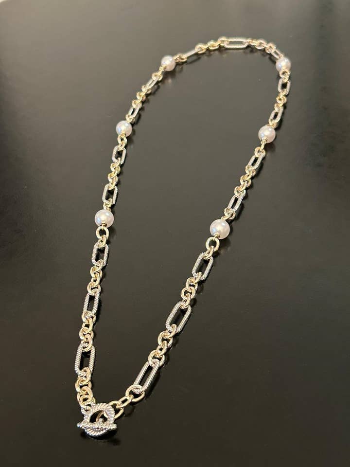 Textured Oval Link and Freshwater Pearls Necklace for wholesale by D LINE