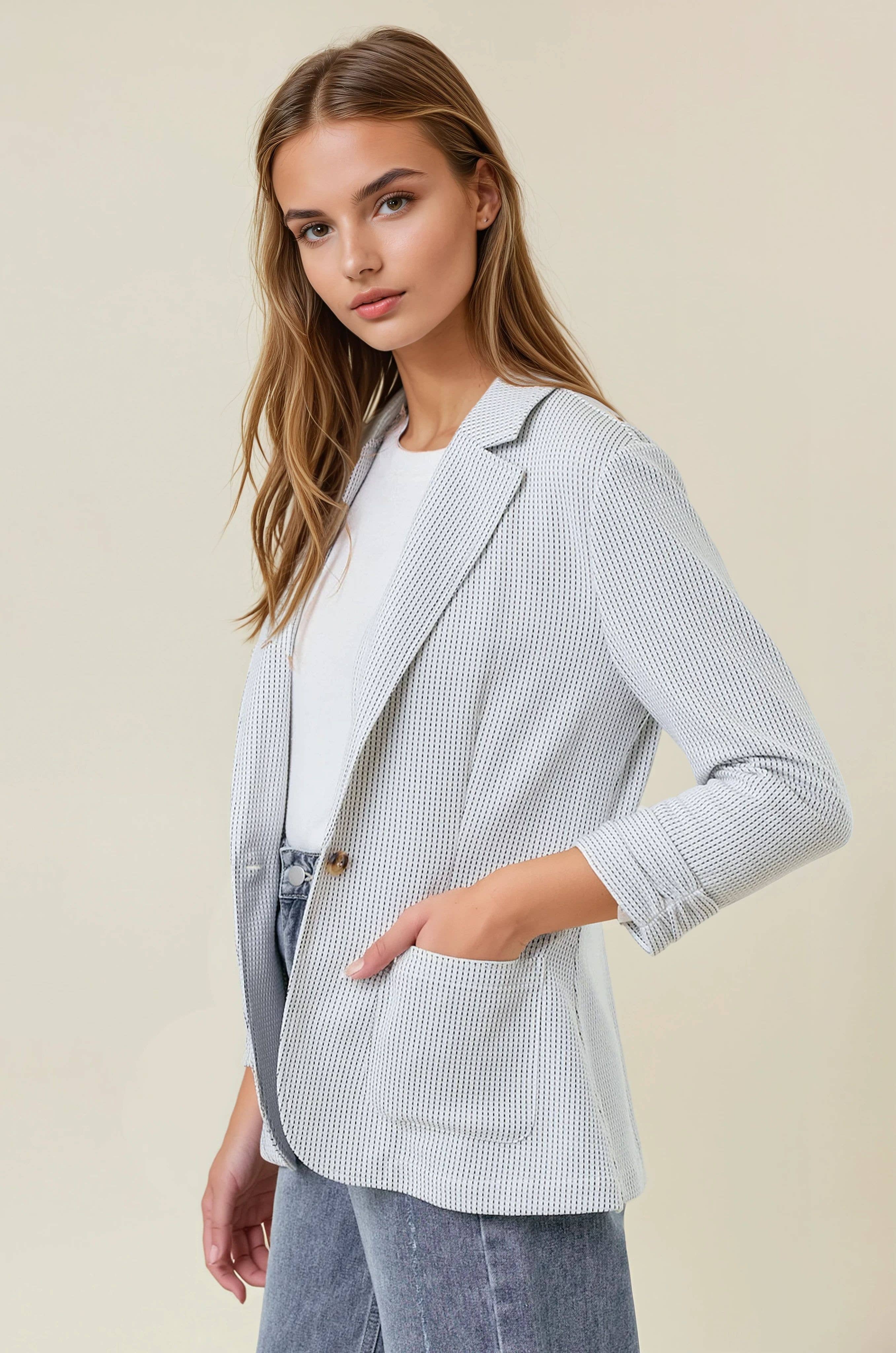 Doe and Rae - Vente Blazer – femme - Blazer texturé à manches froncées - 10150J12