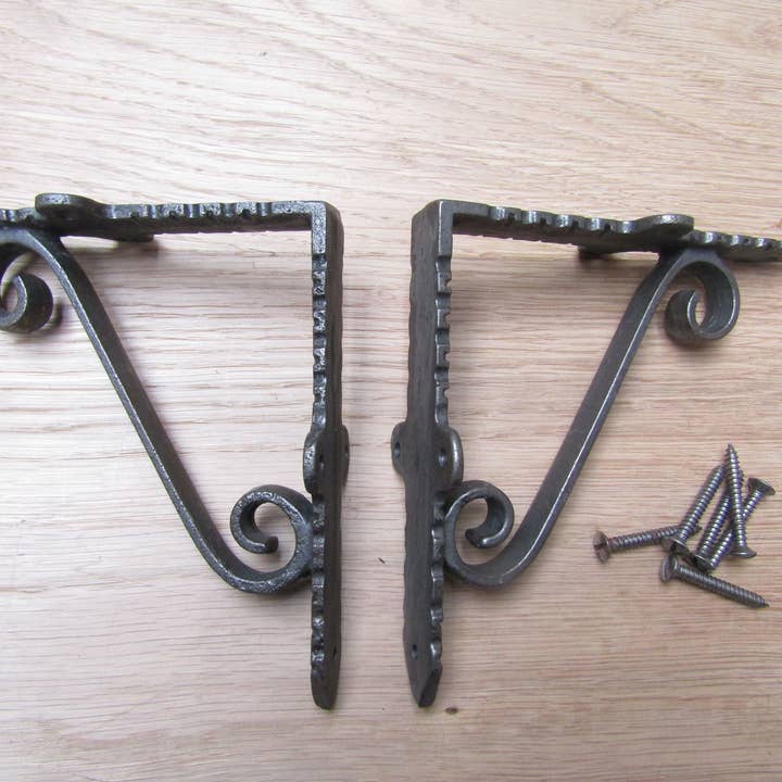 Par de suportes de prateleira de rolagem irregular ferro antigo 5” por atacado de IronmongeryWorld