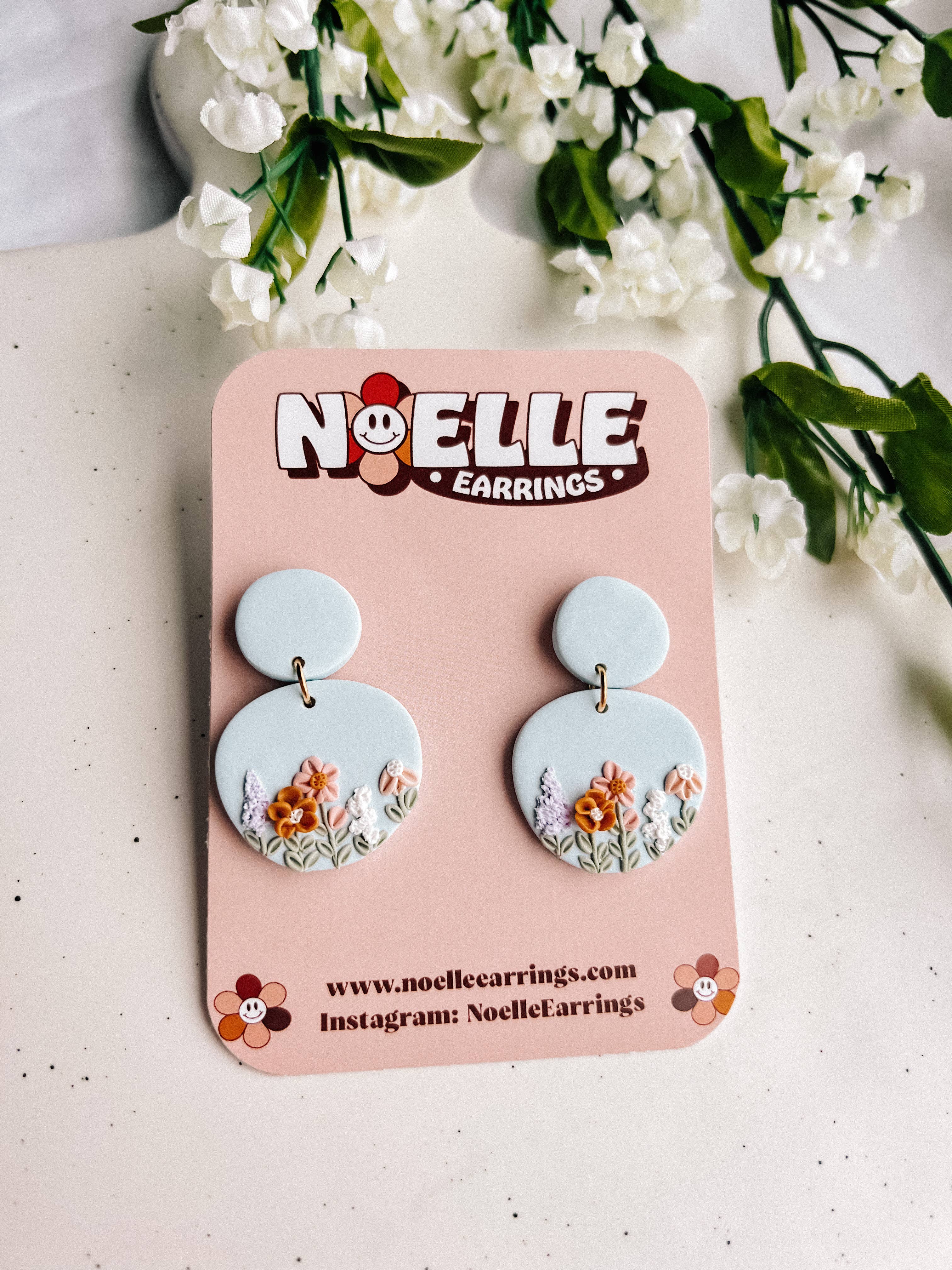 Trendy Mugs – Noelle Earrings