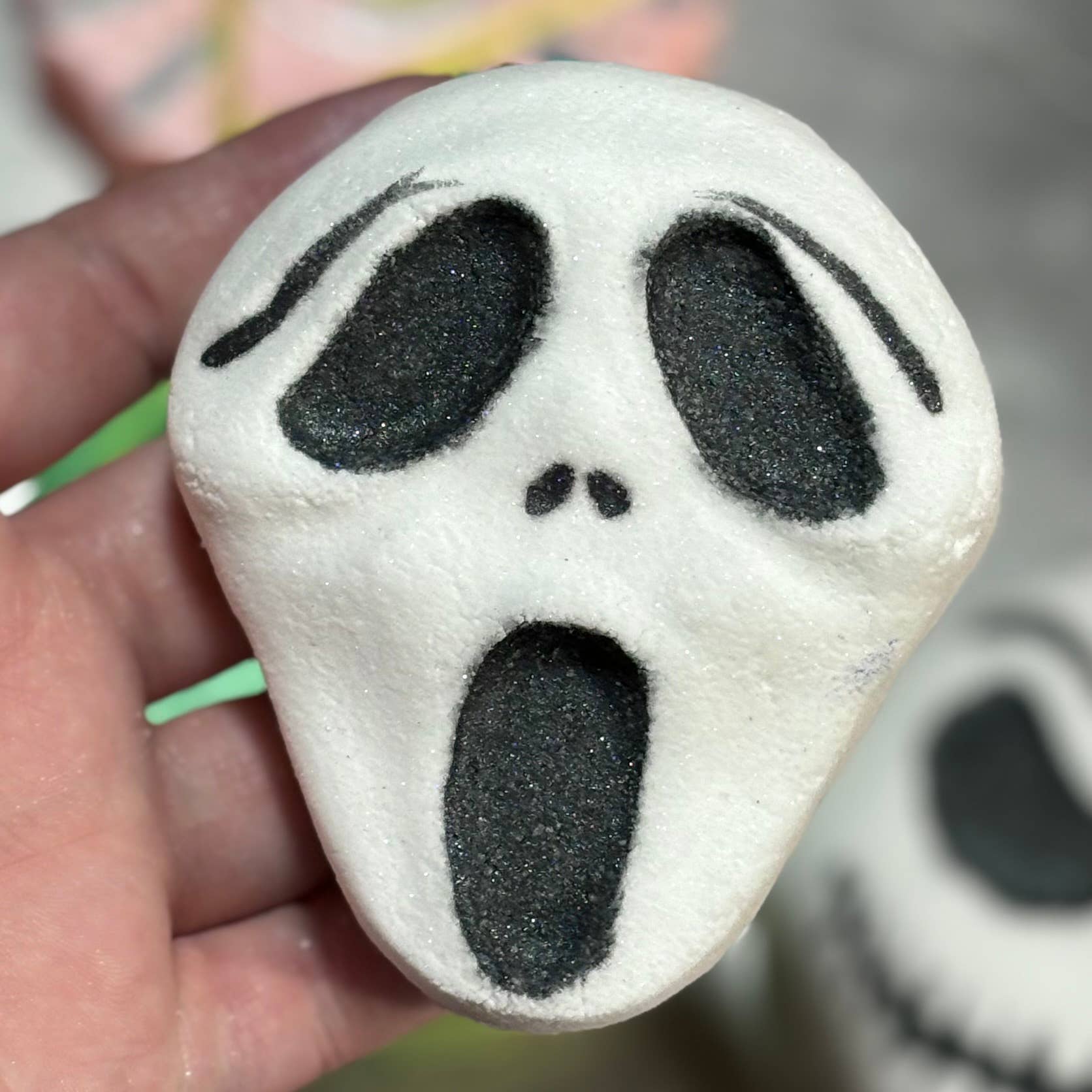 Boil & Bubble - Wholesale Bath Bomb/Fizz - Ghostface Mask Bath Bomb 0