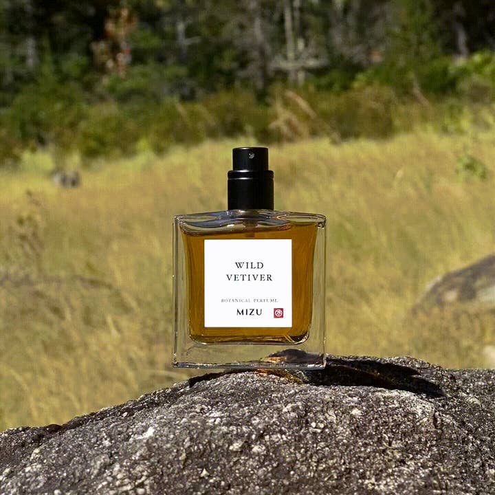 MIZU - Wholesale Perfume/Eau de Toilette - WILD VETIVER All-Natural Eau de Parfum3