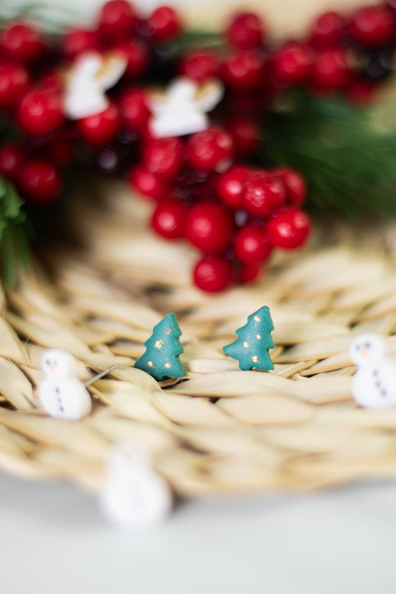 EJ Clay Co – Großhandel Ohrstecker – Mini-Ohrstecker mit Weihnachtsmotiv3