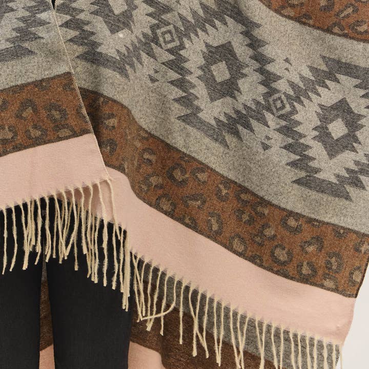 Hana – wholesale Kimono – Women's – Aztec Leopard Pattern Western Style Fringe Ruana4