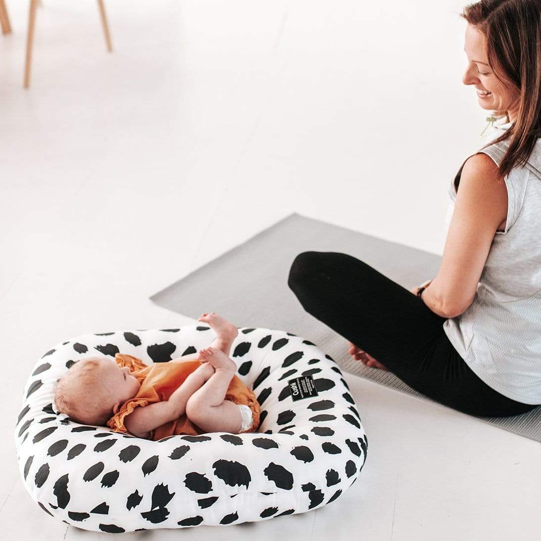 Cushii - Wholesale Lounger - Baby - Cushii Lounger Marula - Black1