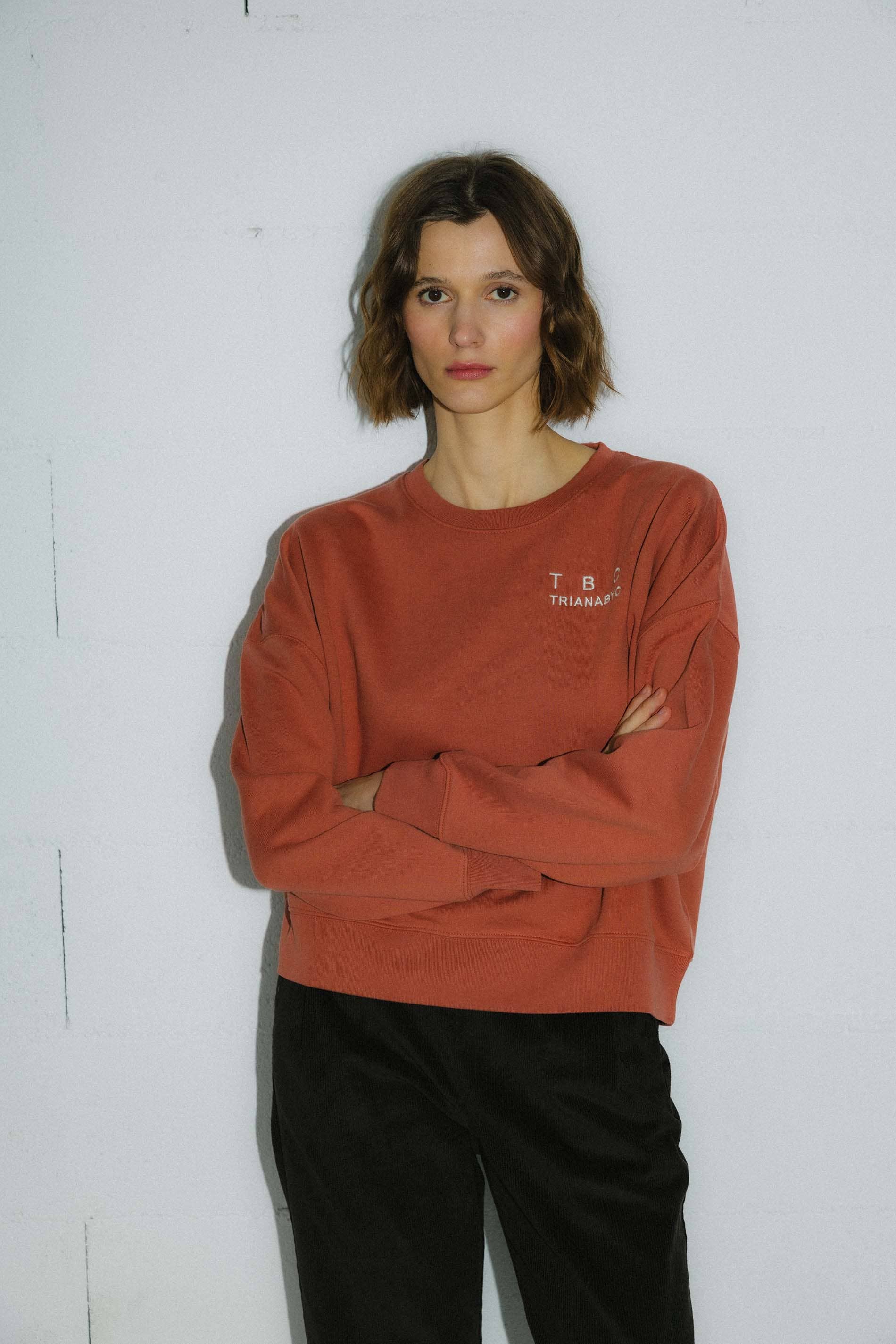 Triana by C – wholesale Sweatshirt – Women's – BIARRITZ VINTAGE EARTH SWEATSHIRT TRIANABYC2