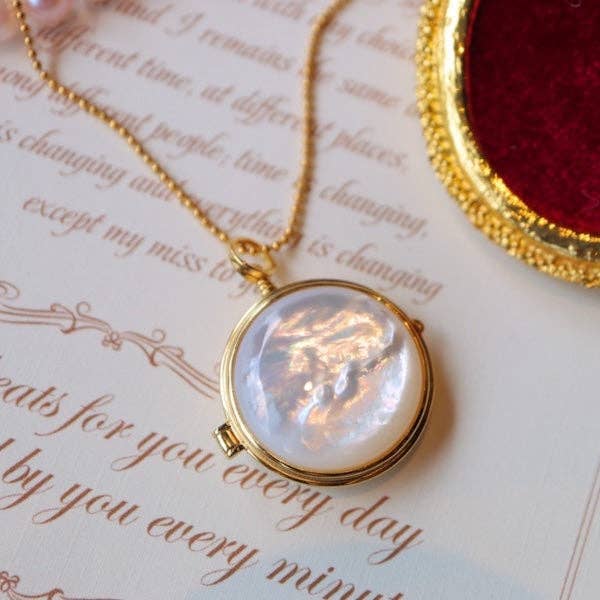 LanLivia - Wholesale Locket necklace - MOP Round Sachet-Openable Locket Necklace2