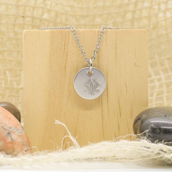 Hanf-Halskette für den Großhandel von LL Always