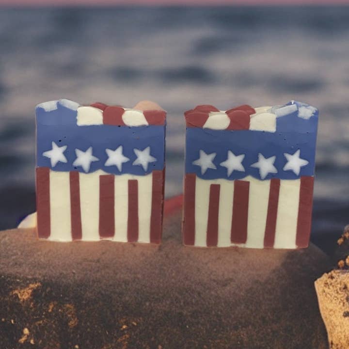 Independence Bar for wholesale by Hickory Hollow Body Bath & Home