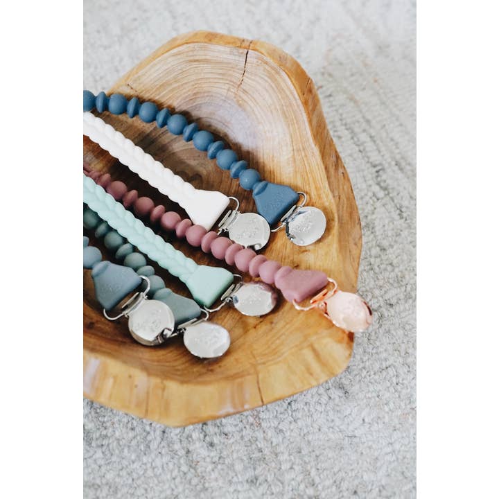 Itzy Ritzy - Vente Pince à tétine – bébé - Sweetie Strap™ Sucette d'une pièce en silicone21