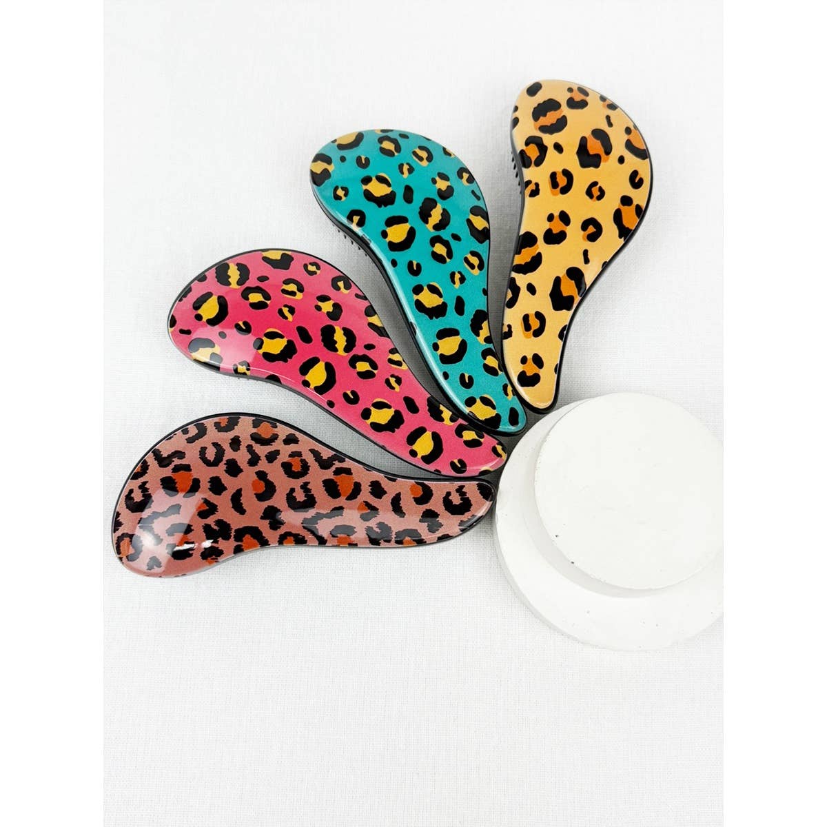 Glide on Easy Grip Leopard Print Hair Brush for wholesale on Faire4