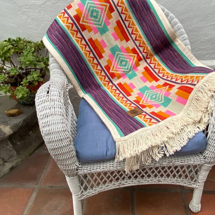 Little Amigos South America - Wholesale Bed Runner - 100% Wool Bed Runner1