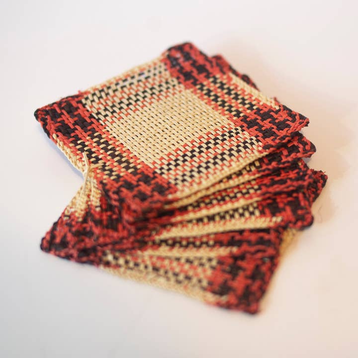 Porta-copos de luxo em palha de iraca, trançados à mão — obtidos de forma ética e sustentável por atacado de Casa Bonita