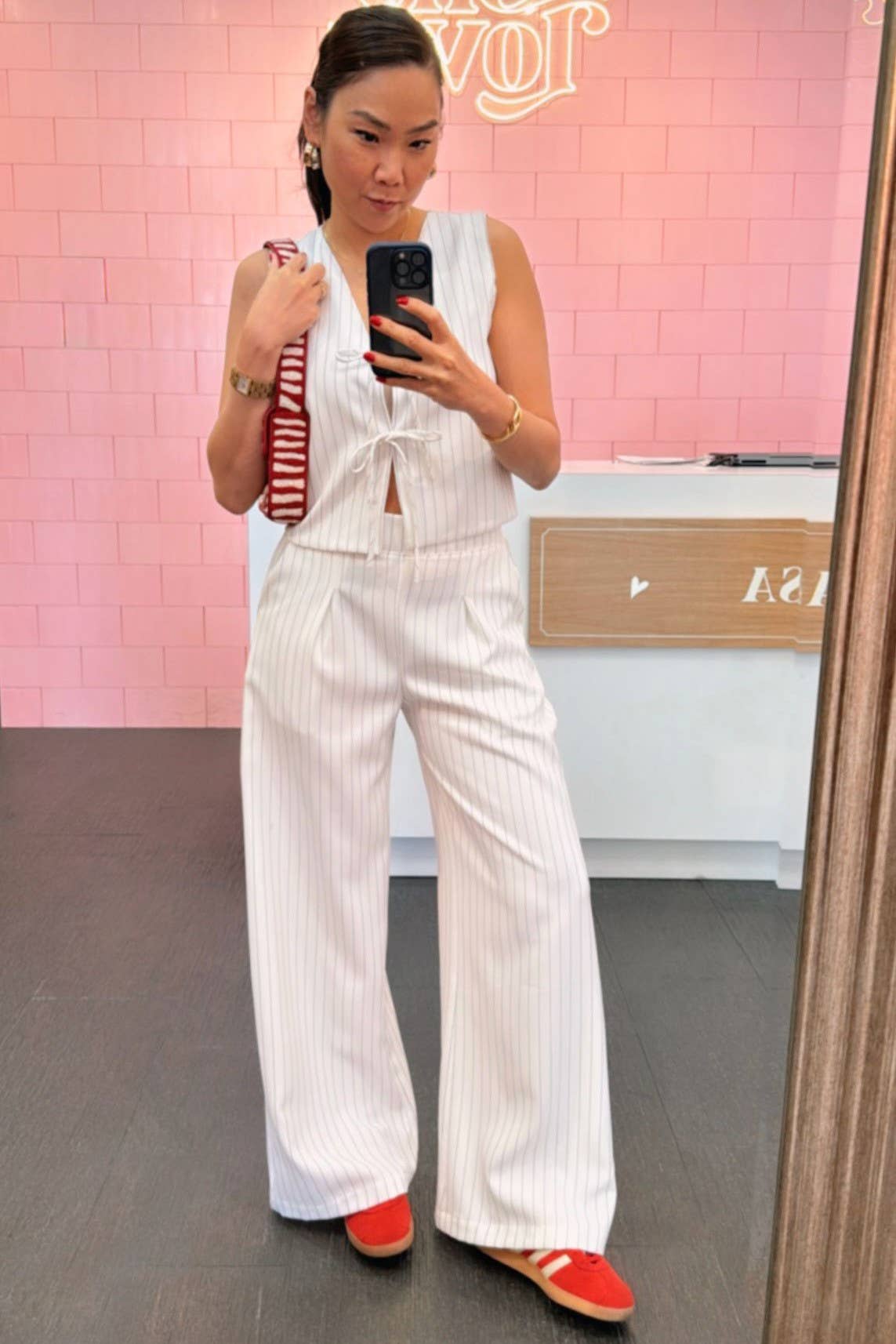 If She Loves - Wholesale Pants - Women's - ISP1342STRIPE Pin Stripe Flowy Pants Gray2