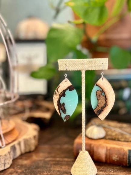 Ex Grand Bois & Résine pour la vente par Alchemy Jewelry