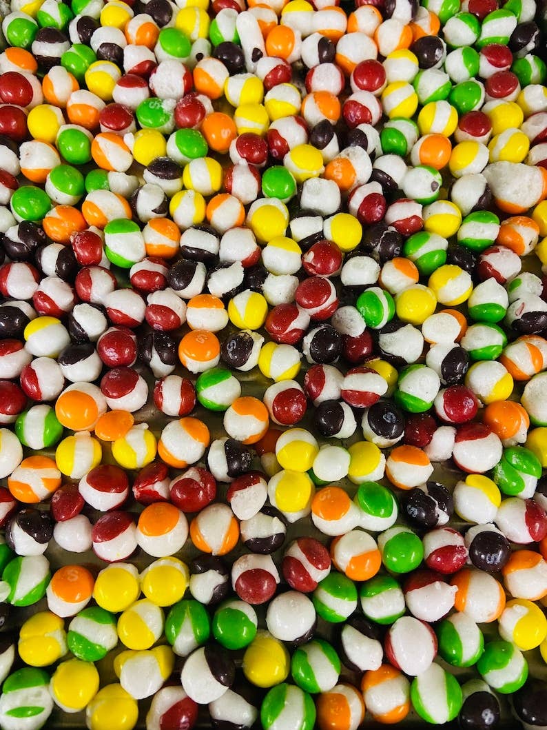 Brinny's Beauty's - Wholesale Zuigsnoepjes - Bevroren Gedroogde Skittles1