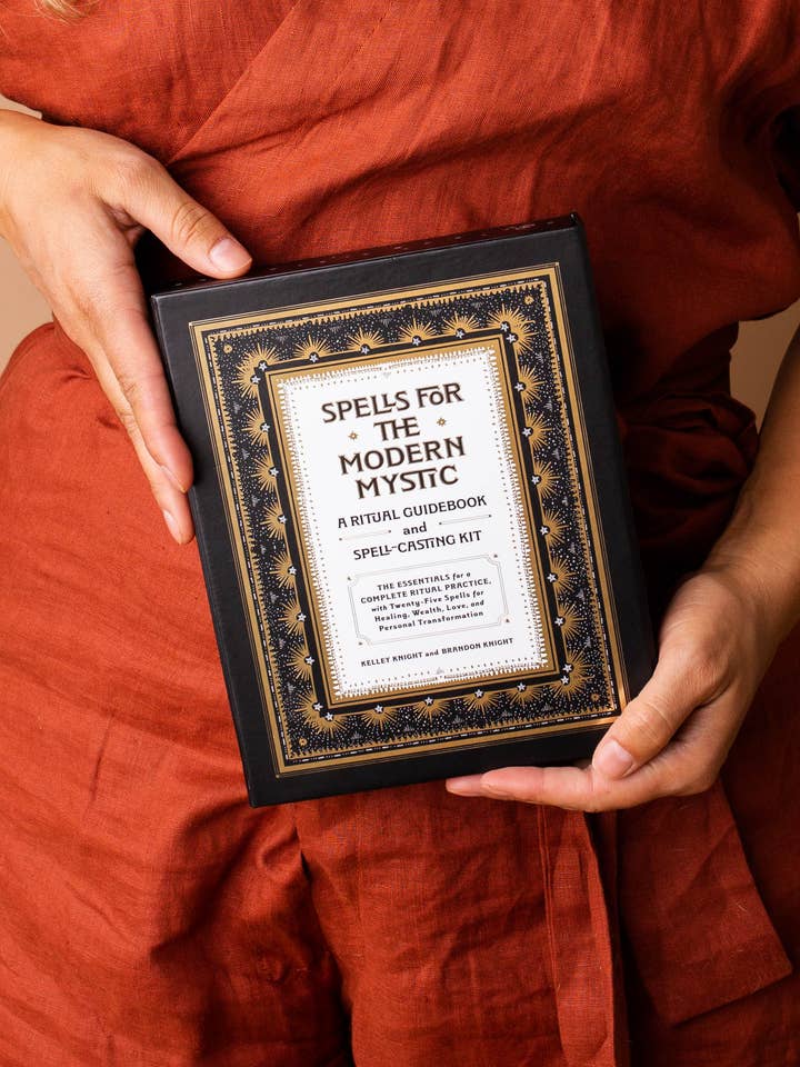 Hechizos para el místico moderno para venta al por mayor de Modern Mystic Shop