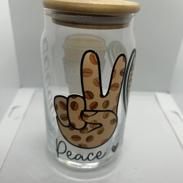 Paix✌️Amour❤️Café☕️ pour la vente par Darrow Designs