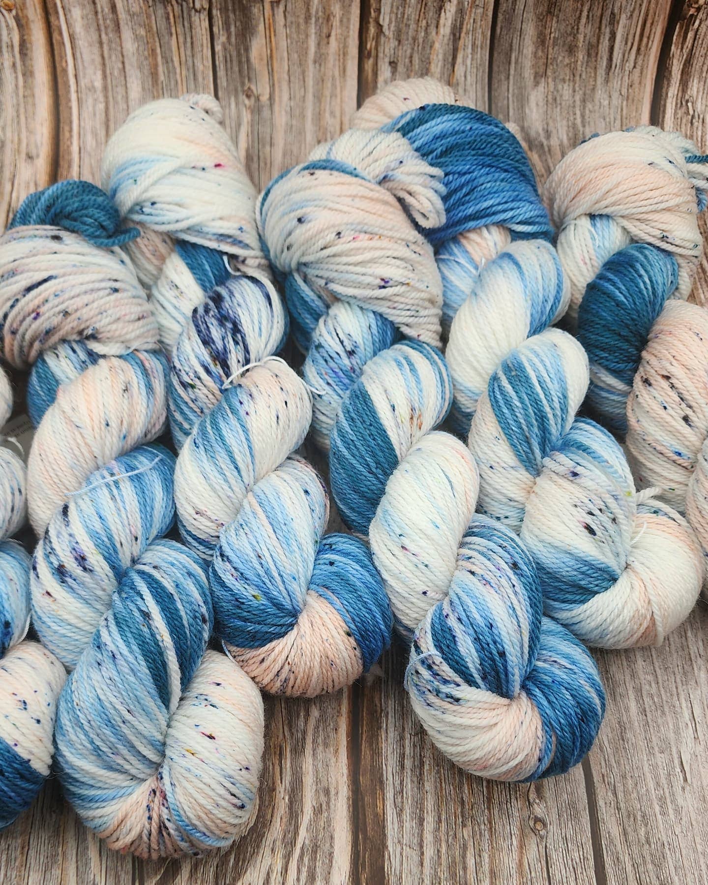 Wild Sage Wool - Vente Fils à tricoter - Dancing River - Fingering — Teinture sur commande4