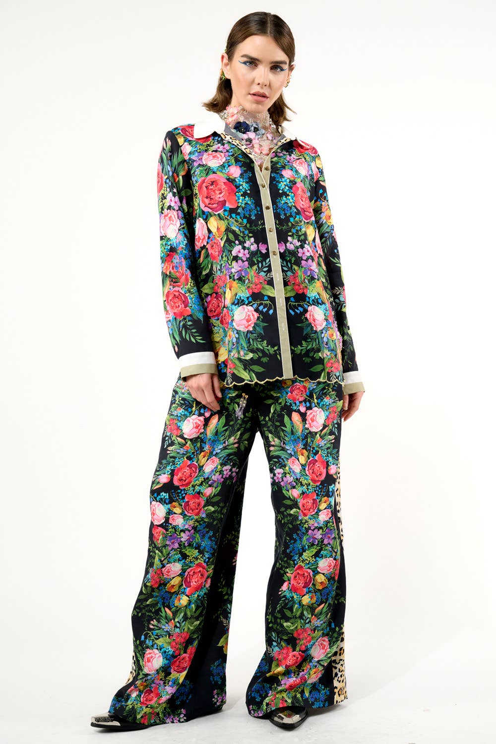 Black Floral Zinnia Pants for wholesale on Faire10