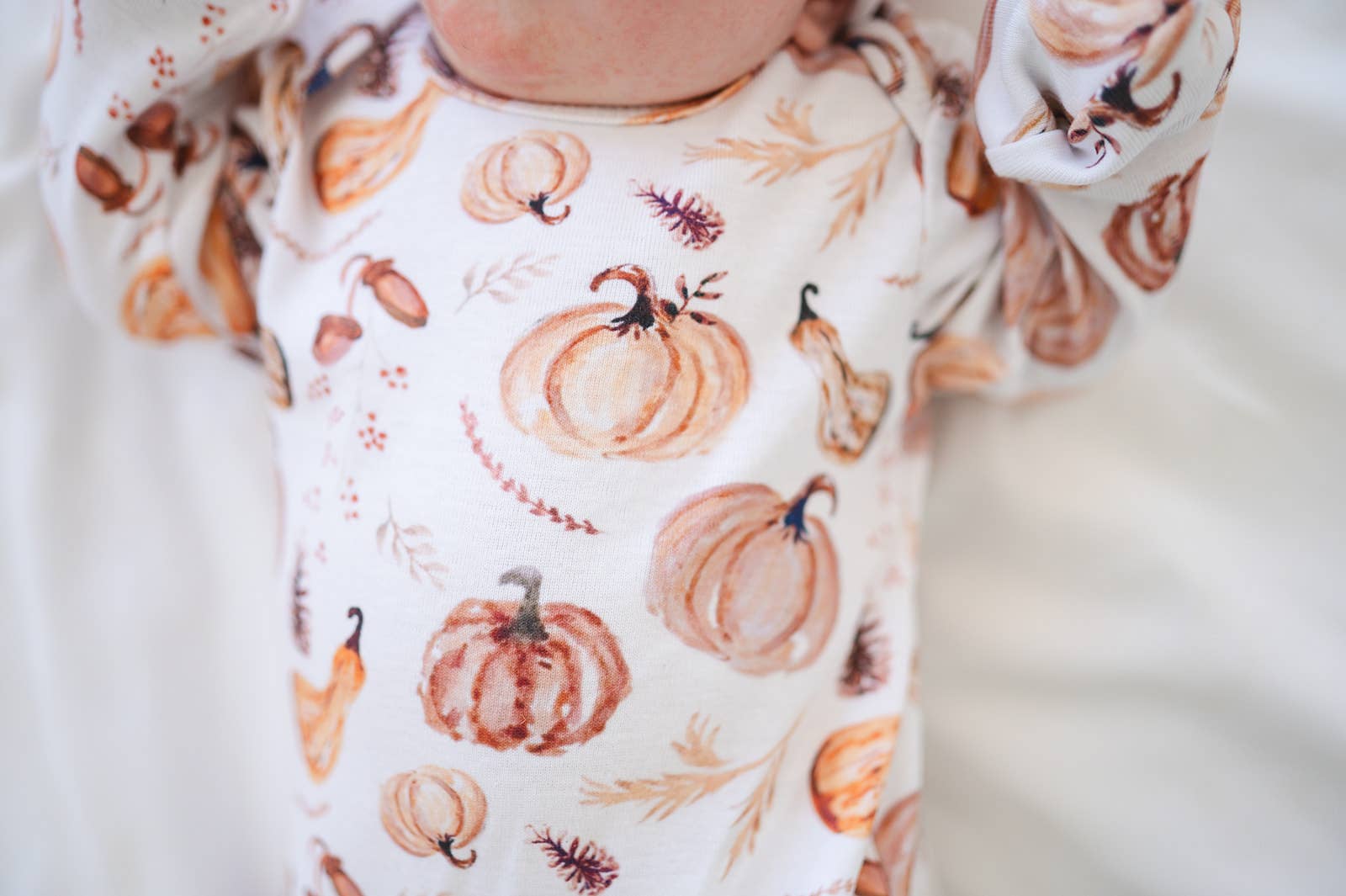 Gaia Baby Goods - Venta al por mayor Pijama - Bebé - Pijama de algodón orgánico para bebés y niños pequeños con estampado de calabaza1