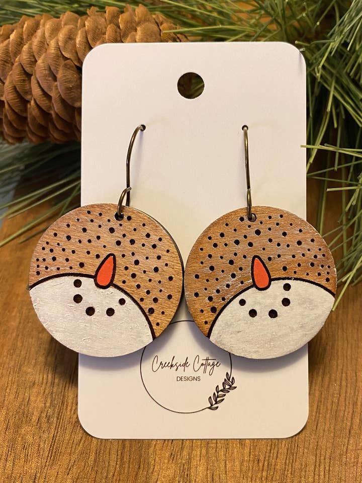 Boucles d'oreilles rondes bonhomme de neige, boucles d'oreilles d'hiver, boucles d'oreilles de Noël pour la vente par Creekside Cottage Designs