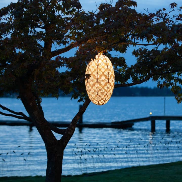 Lampe suspendue d'extérieur Stella Nova — Geo Palm 22 po, blanche et autres tendances Résultats pour lampe extérieure en vente B2B. Retours gratuits et paiement à 60 jours sur Faire sur Faire.