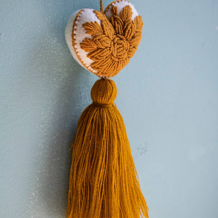 P.I. Project France - Wholesale Ornament - Hand-embroidered decorative tassels3