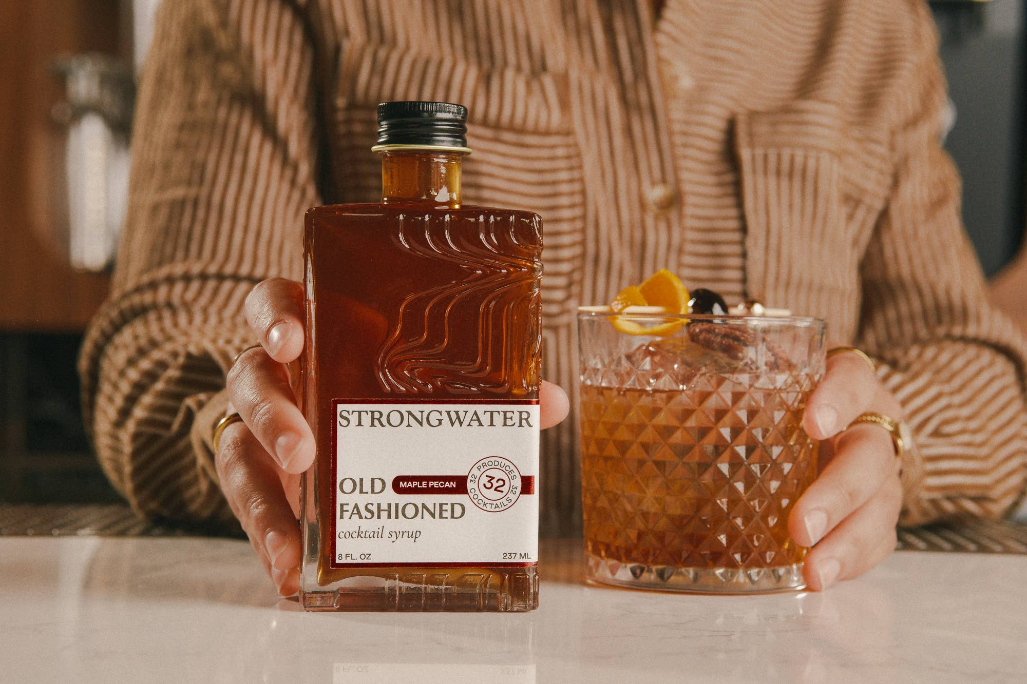 Strongwater – Großhandel Cocktailmischung/-sirup – Altmodischer Cocktailsirup mit Ahorn-Pekannuss1