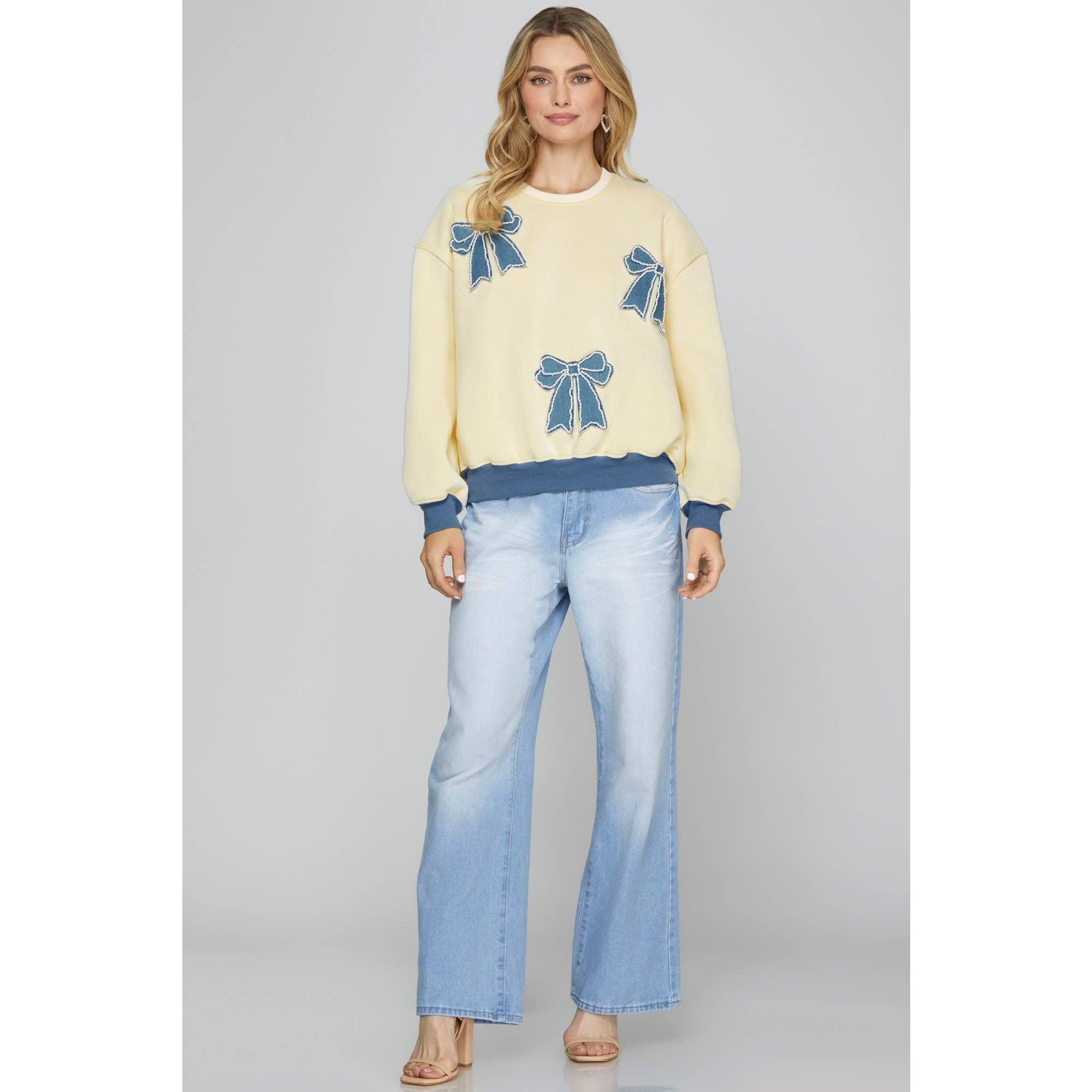 CREME BLUSA DE CAMISOLA JEANS COM REMENDO para venda a revendedores na Faire3