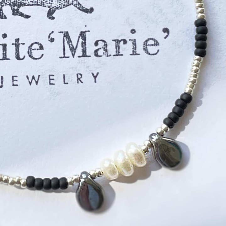 2021-A01-0024 Bracciale Siena - Argento - Nero opaco - Perle per la vendita all'ingrosso da parte di Petite Marie Jewelry