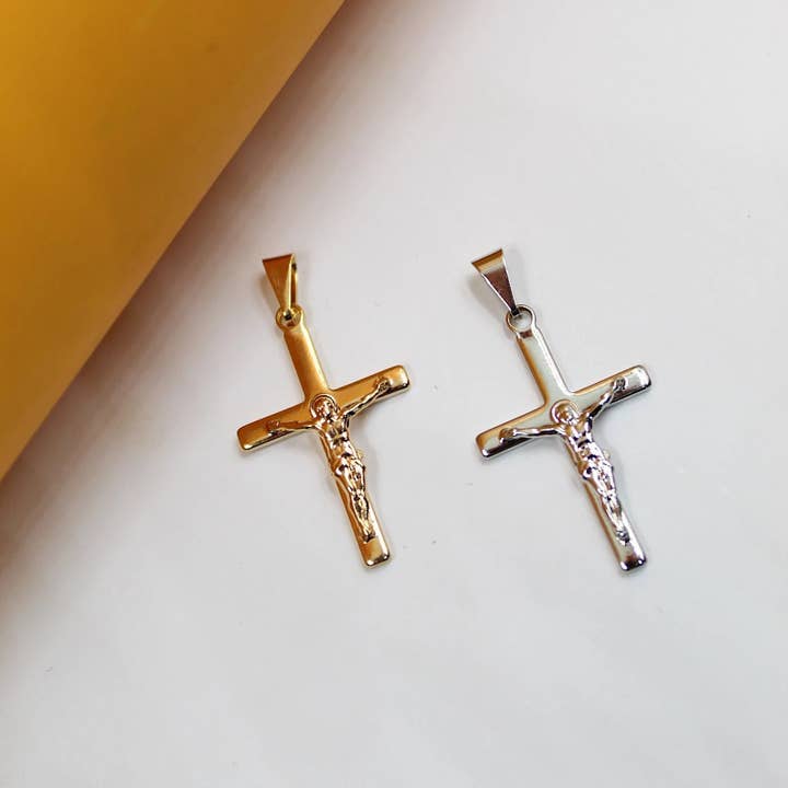 MIA Jewelry - Wholesale Individual charm/pendant - 18K Gold Filled Jesus Crucifix Pendant2