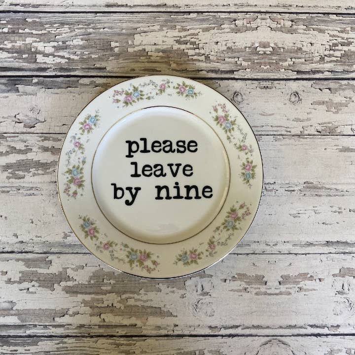 pretty little creeps - Vente Assiettes/plats/bols de décoration - Assiettes drôles recyclées, Leave By Nine, Sarcastic, Boutique de cadeaux