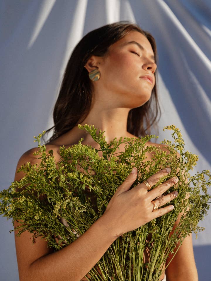 Misaki Örhängen för wholesale av RAQUEL POÇO JEWELLERY