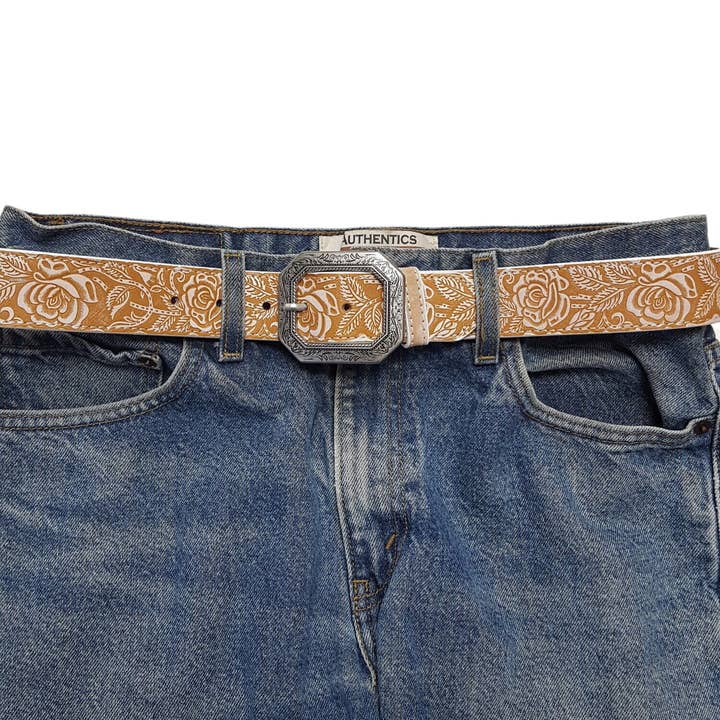 Axesoria West - Wholesale Belt - Women's - Hand Painted White w. Tan Rose Tooled Belt 1