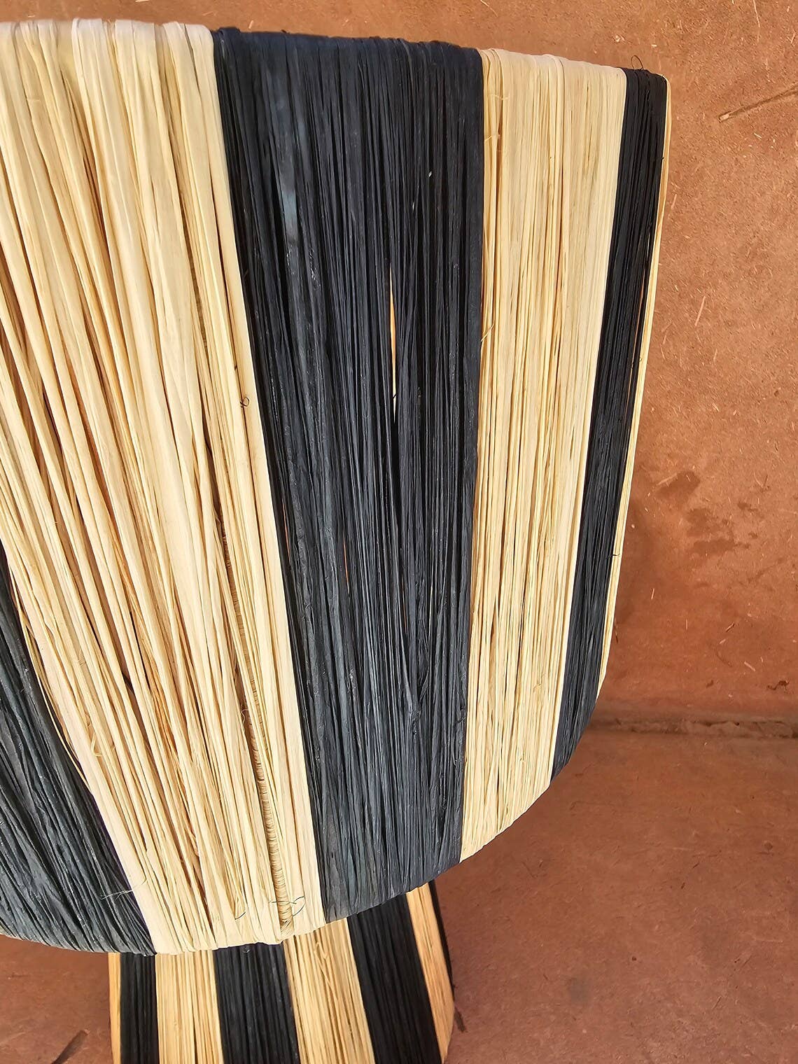 Moroccan Natural bazaar - Wholesale Accent/Desk Lamp - Table raffia lamp with stripes black and white1