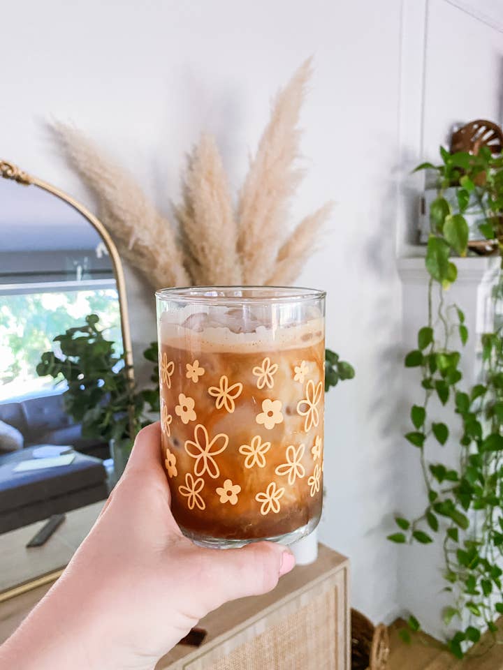 Yellow Daisy Glass | Drinking Glass for wholesale by Rachel Allene