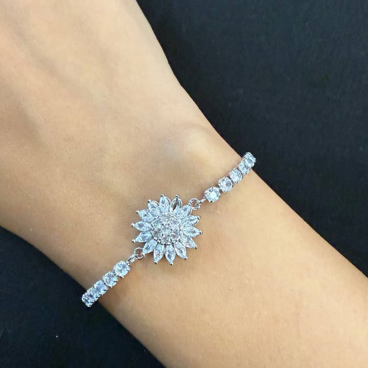 Loli - Vente Bracelets à breloques/pendentifs - Modèle Fleur Dorée Éclat Solaire - Or et Argent2