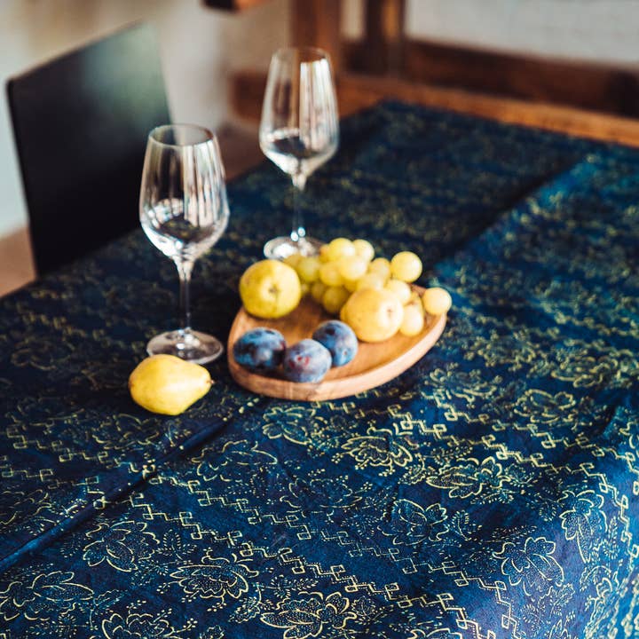 Toalha de mesa: Cânhamo húngaro tecido à mão antigo - TW121 por atacado de Lineage Botanica